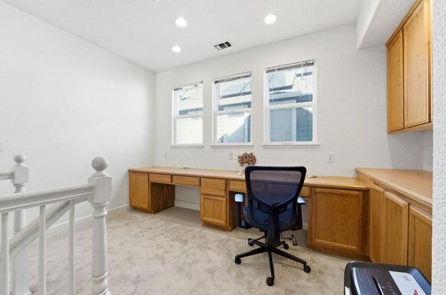 166 Kensington Circle, Hercules, CA 94547