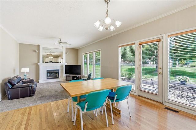 6702 W 156th Terrace, Overland Park, KS 66223