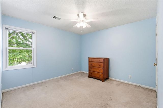 6702 W 156th Terrace, Overland Park, KS 66223