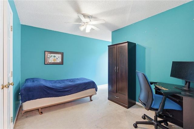6702 W 156th Terrace, Overland Park, KS 66223