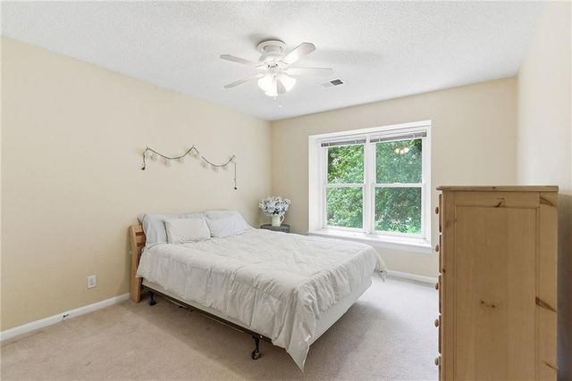 6702 W 156th Terrace, Overland Park, KS 66223