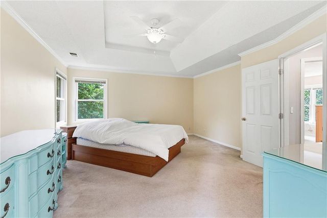 6702 W 156th Terrace, Overland Park, KS 66223