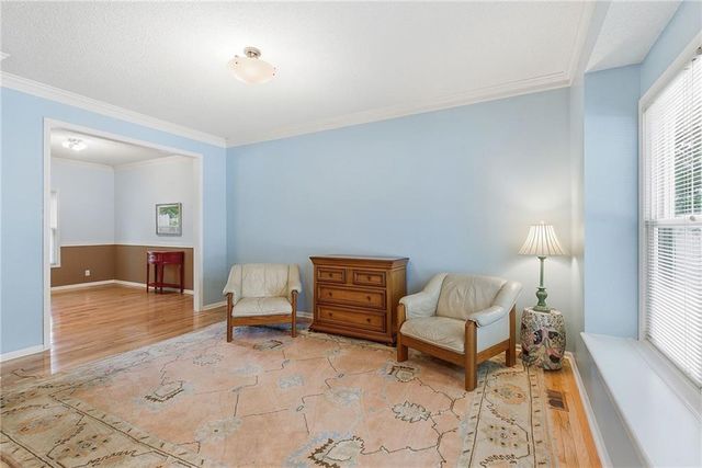 6702 W 156th Terrace, Overland Park, KS 66223