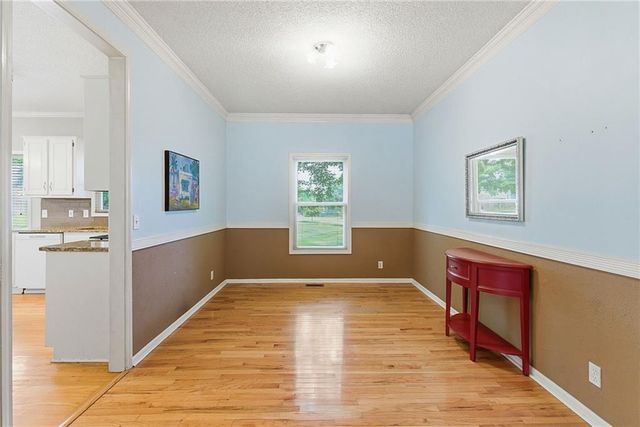 6702 W 156th Terrace, Overland Park, KS 66223