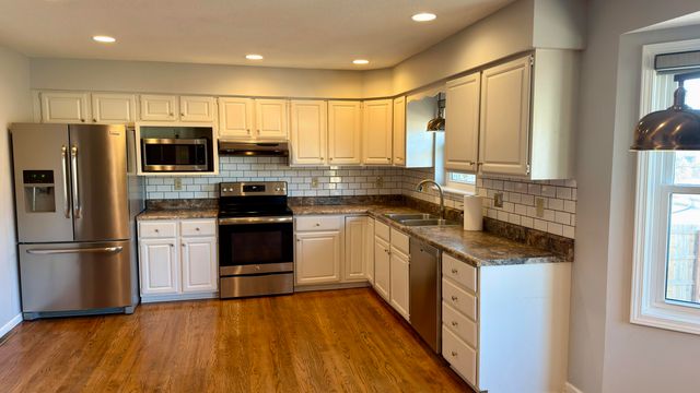 3505 GODFREY DR, Columbia, MO 65203