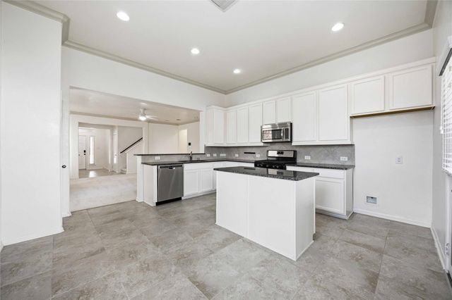 8134 Heartbrook Field Lane, Cypress, TX 77433