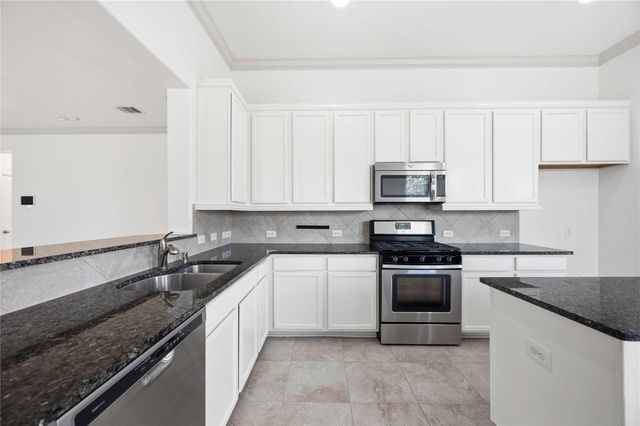 8134 Heartbrook Field Lane, Cypress, TX 77433