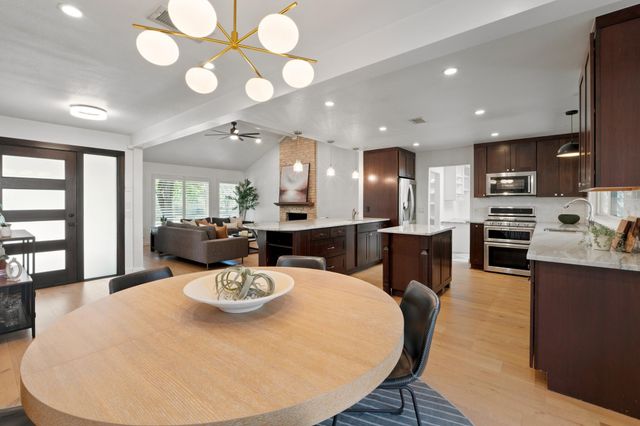 4004 Austin Woods DR, Austin, TX 78759