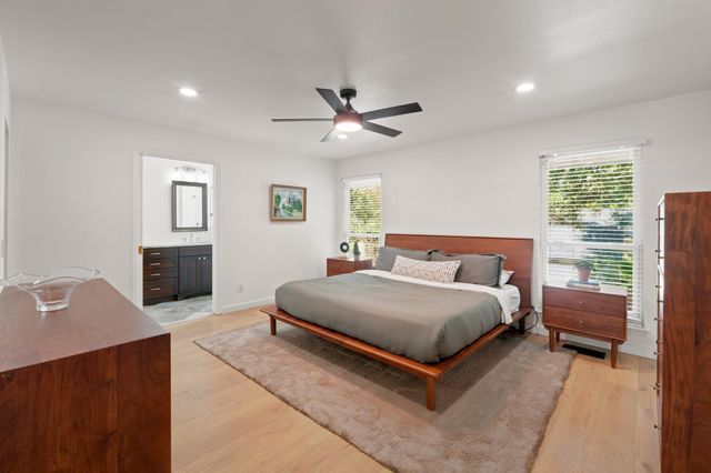 4004 Austin Woods DR, Austin, TX 78759