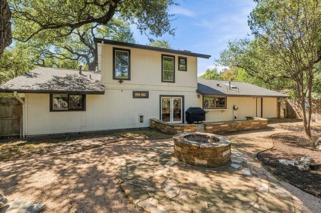 4004 Austin Woods DR, Austin, TX 78759