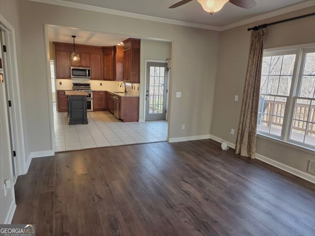 1581 Shetland Pony Court, Suwanee, GA 30024