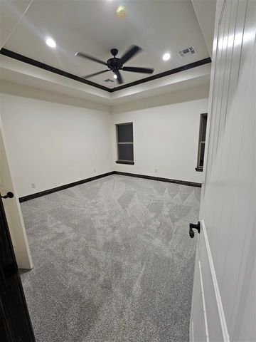 115 S 6th Ave, Sterling, OK 73567