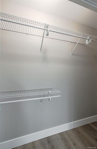 1998 Lakeview Drive, Lapeer, MI 48446