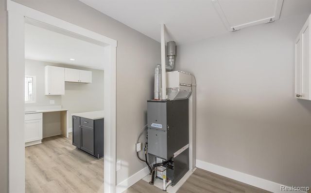 1998 Lakeview Drive, Lapeer, MI 48446