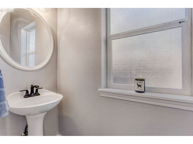 17780 Sw 111TH Ave, Tualatin, OR 97062