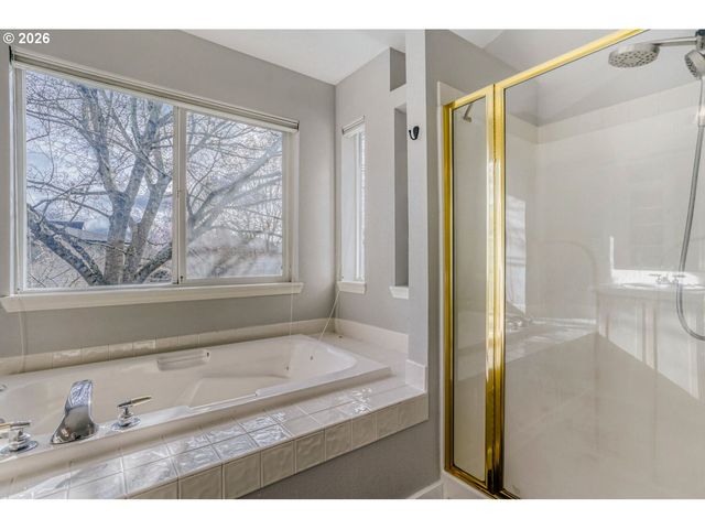 17780 Sw 111TH Ave, Tualatin, OR 97062