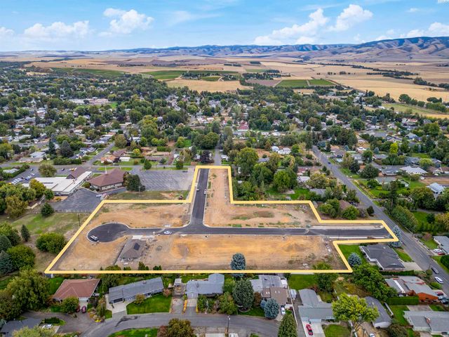 1175 Bryant Court, Walla Walla, WA 99362
