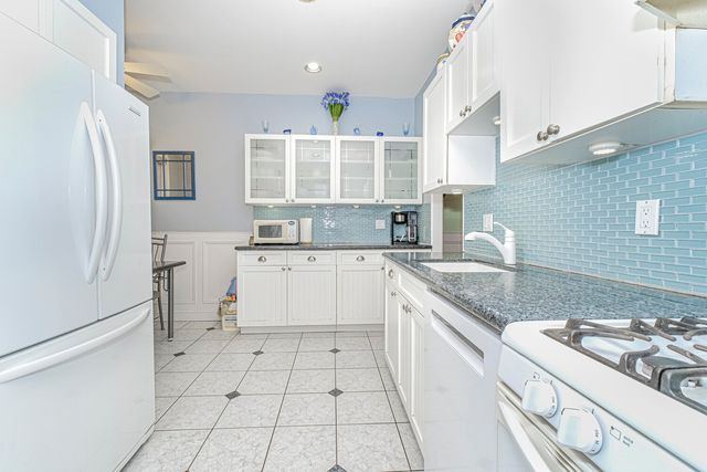 2644 E 27TH Street, New York City, NY 11235