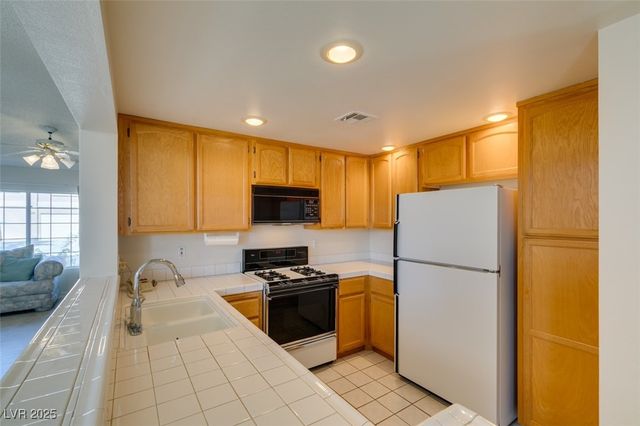 2859 Palleta Drive, Henderson, NV 89074
