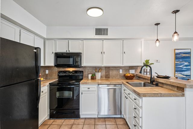 300 Rush Creek Drive 5, Heath, TX 75032
