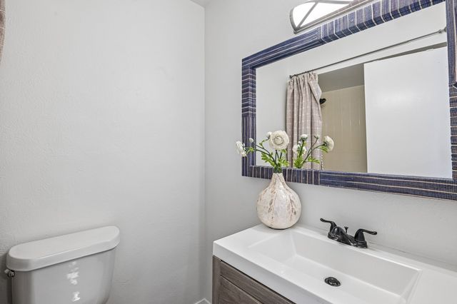 300 Rush Creek Drive 5, Heath, TX 75032