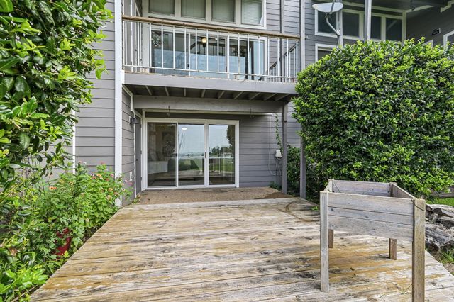 300 Rush Creek Drive 5, Heath, TX 75032