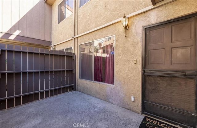 7301 Lennox Avenue D10, Van Nuys, CA 91405