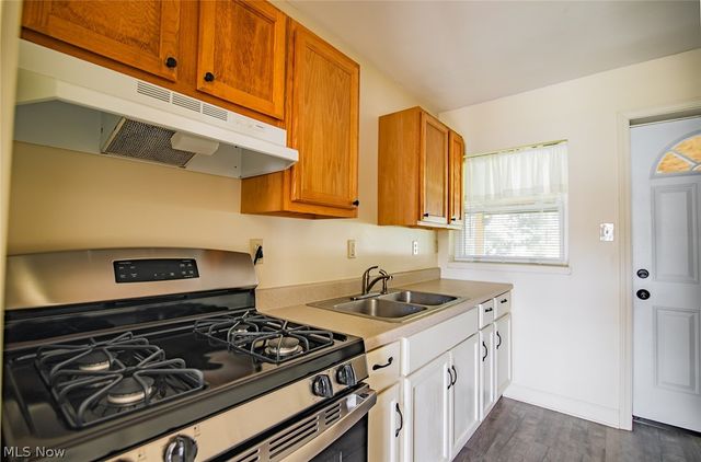 807 Florence Street, Belpre, OH 45714