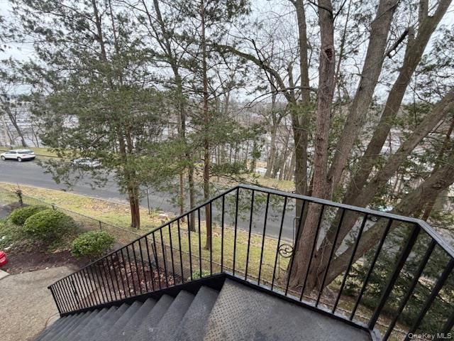 55 Fieldstone Drive 41, Hartsdale, NY 10530