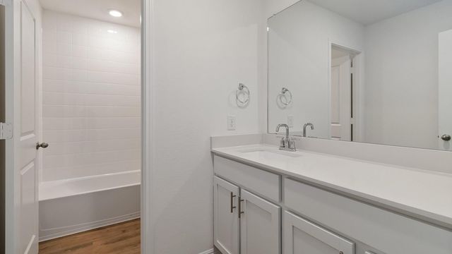 1808 SIDE BUSTER TRL, Leander, TX 78641