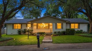 1000 Westwood Dr, Henderson, TX 75654