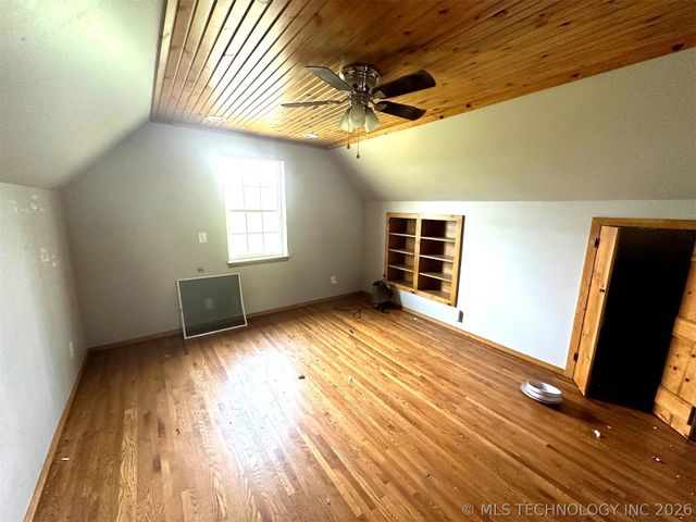 1406 W 13th Street S, Claremore, OK 74017