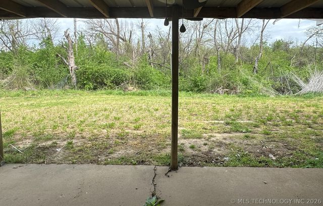 1406 W 13th Street S, Claremore, OK 74017