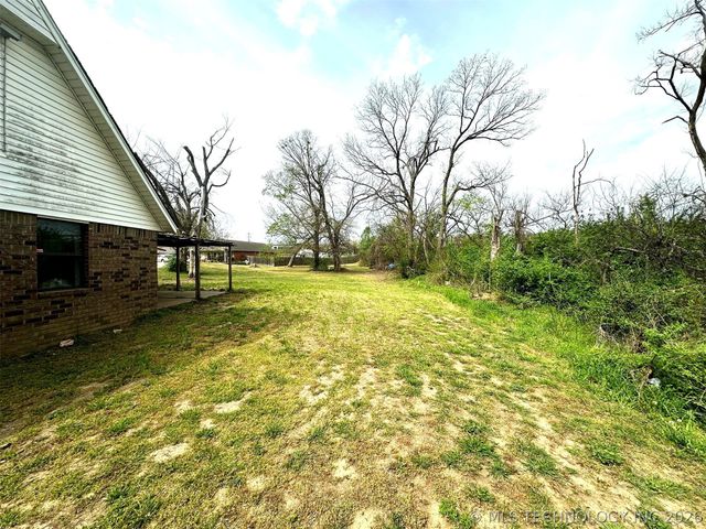 1406 W 13th Street S, Claremore, OK 74017