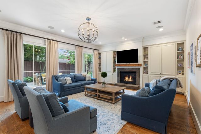 5313 Patrick Henry Street, Bellaire, TX 77401