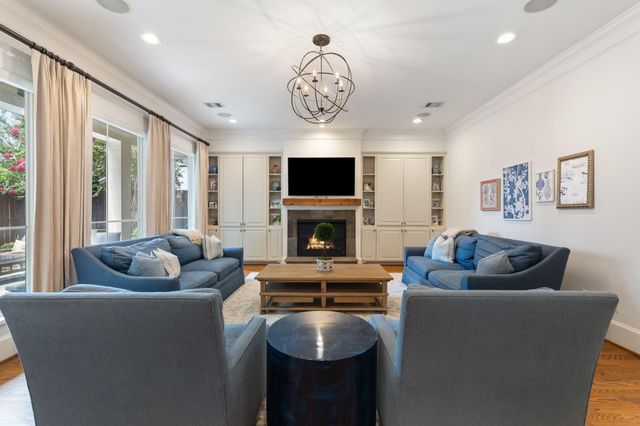 5313 Patrick Henry Street, Bellaire, TX 77401