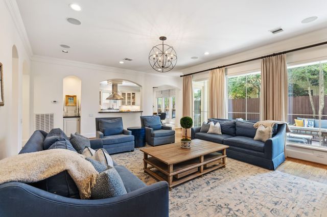 5313 Patrick Henry Street, Bellaire, TX 77401