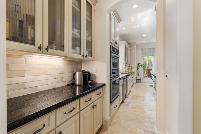 5313 Patrick Henry Street, Bellaire, TX 77401