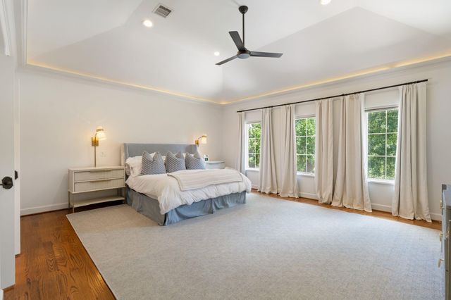 5313 Patrick Henry Street, Bellaire, TX 77401