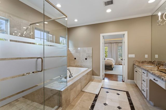 5313 Patrick Henry Street, Bellaire, TX 77401