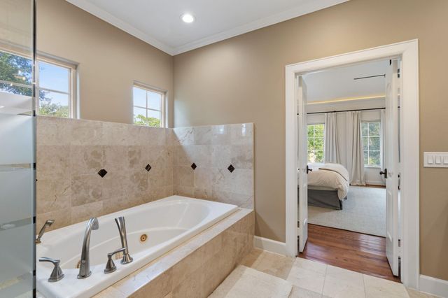 5313 Patrick Henry Street, Bellaire, TX 77401