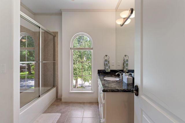 5313 Patrick Henry Street, Bellaire, TX 77401