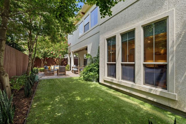 5313 Patrick Henry Street, Bellaire, TX 77401