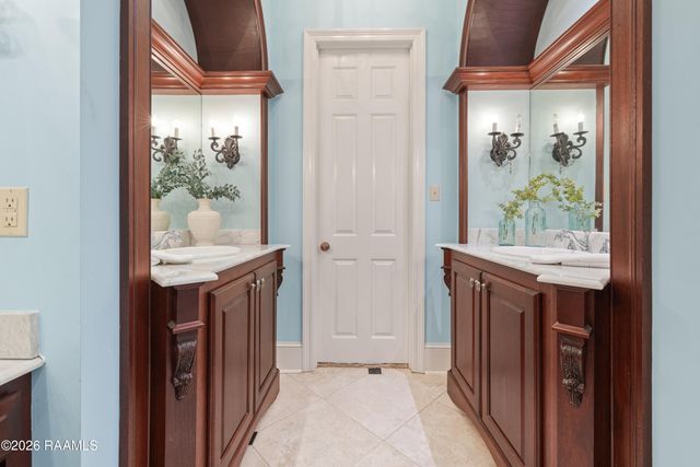 109 Southwark Drive, Lafayette, LA 70508