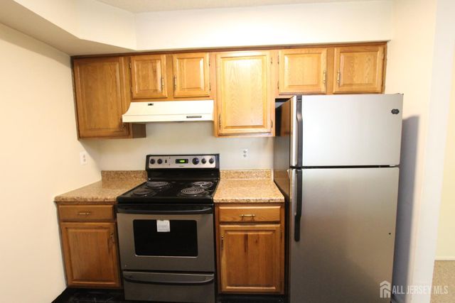 1105 Aspen Drive, Plainsboro, NJ 08536