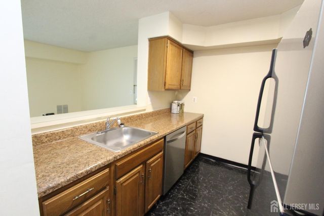 1105 Aspen Drive, Plainsboro, NJ 08536