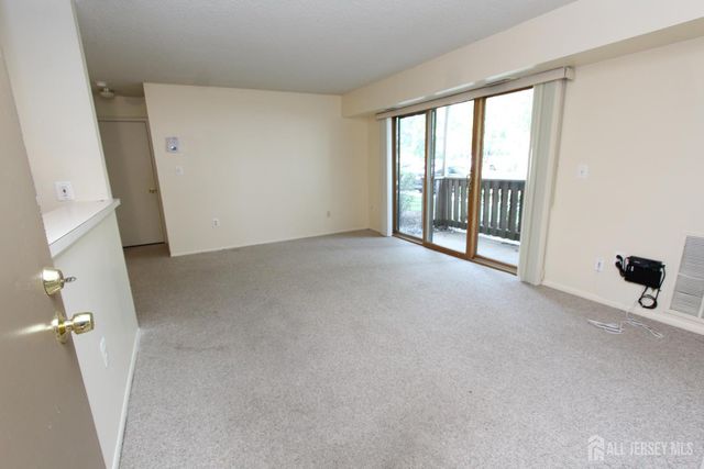 1105 Aspen Drive, Plainsboro, NJ 08536