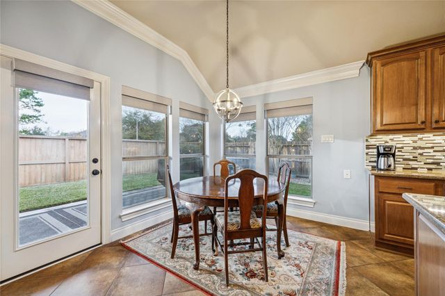 525 Cascade View Court, League City, TX 77573