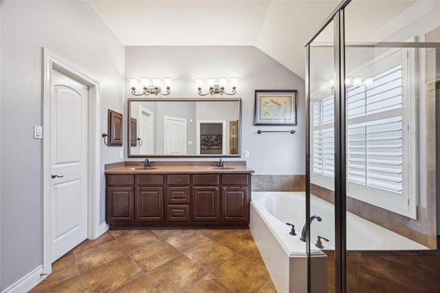 525 Cascade View Court, League City, TX 77573