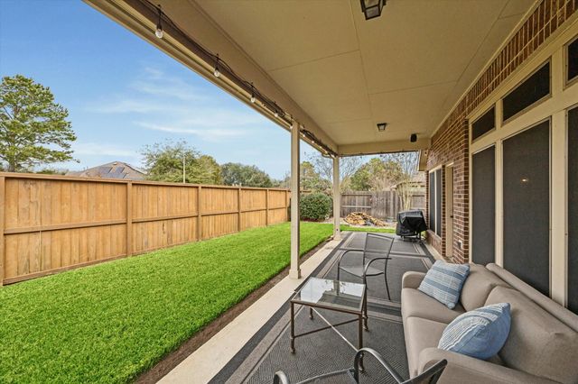 525 Cascade View Court, League City, TX 77573